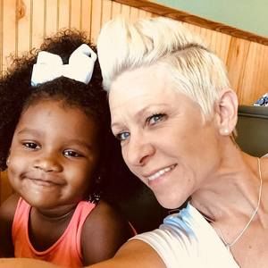 Meet your Posher, Angela